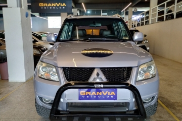 PAJERO TR4