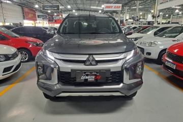 L200 TRITON